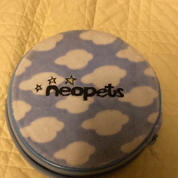 Aisha Neopets plush cd case - Picture 2 of 3
